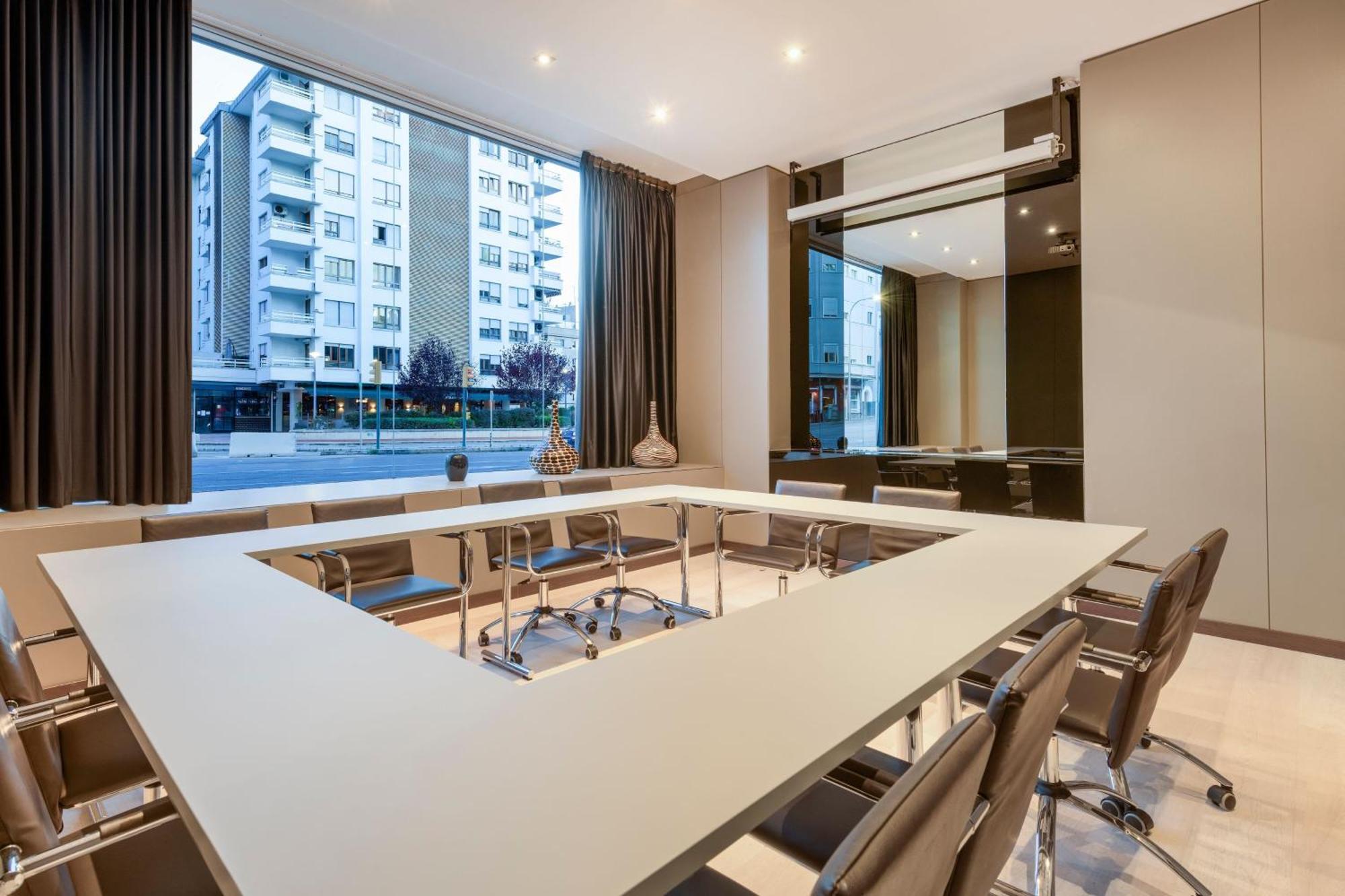 Ac Hotel Ciutat De Palma By Marriott Εξωτερικό φωτογραφία